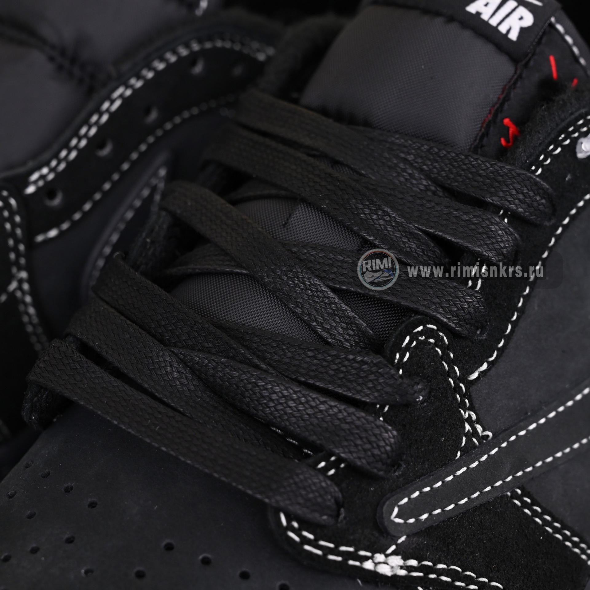 TRAVIS SCOTT X NIKE AIR JORDAN 1 LOW OG “BLACK/PHANTOM” DM7866-001