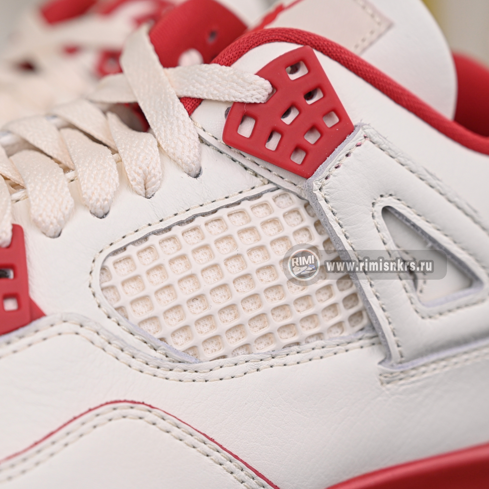 Air Jordan 4 Retro“Sierra Red” HV0823-108