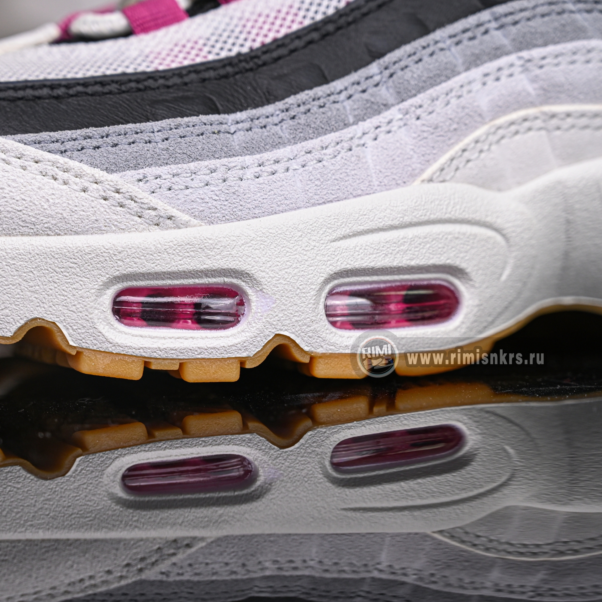 Nike SB x Air Max 95“SummitWhite/Photon Dust”  HF7545-100