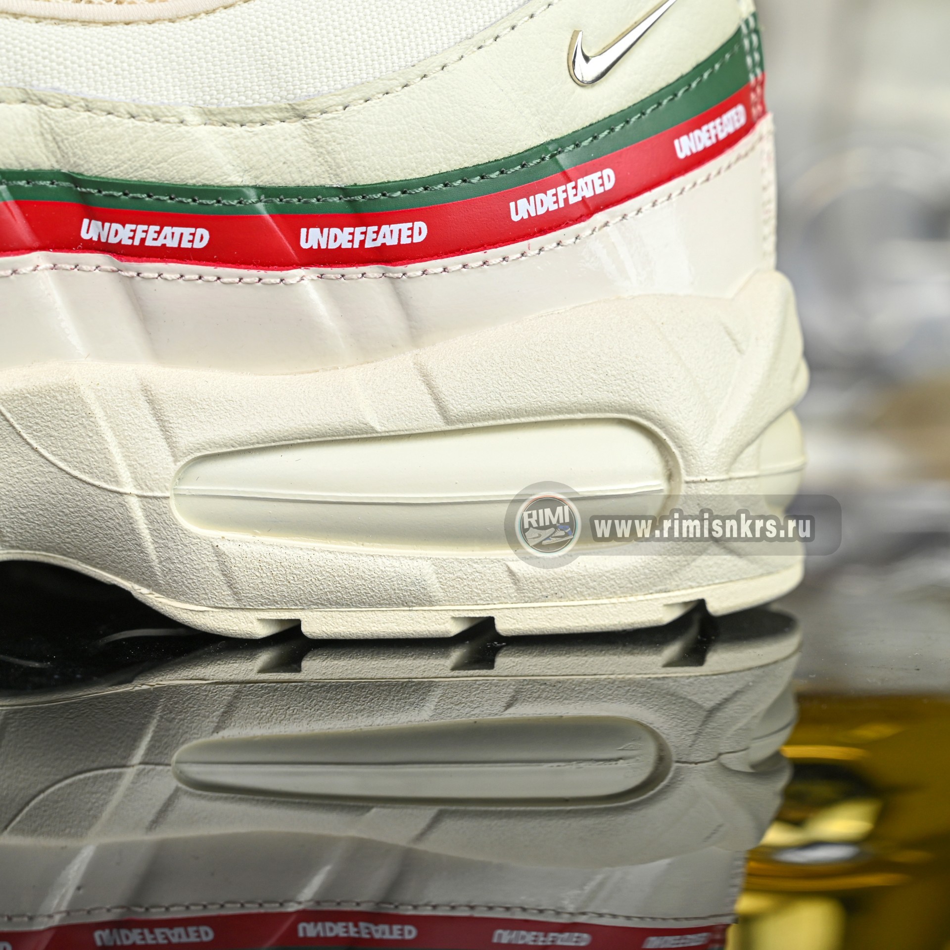 UNDEFEATED x Nike Air Max 95 OG Big Bubble   IB4453-100