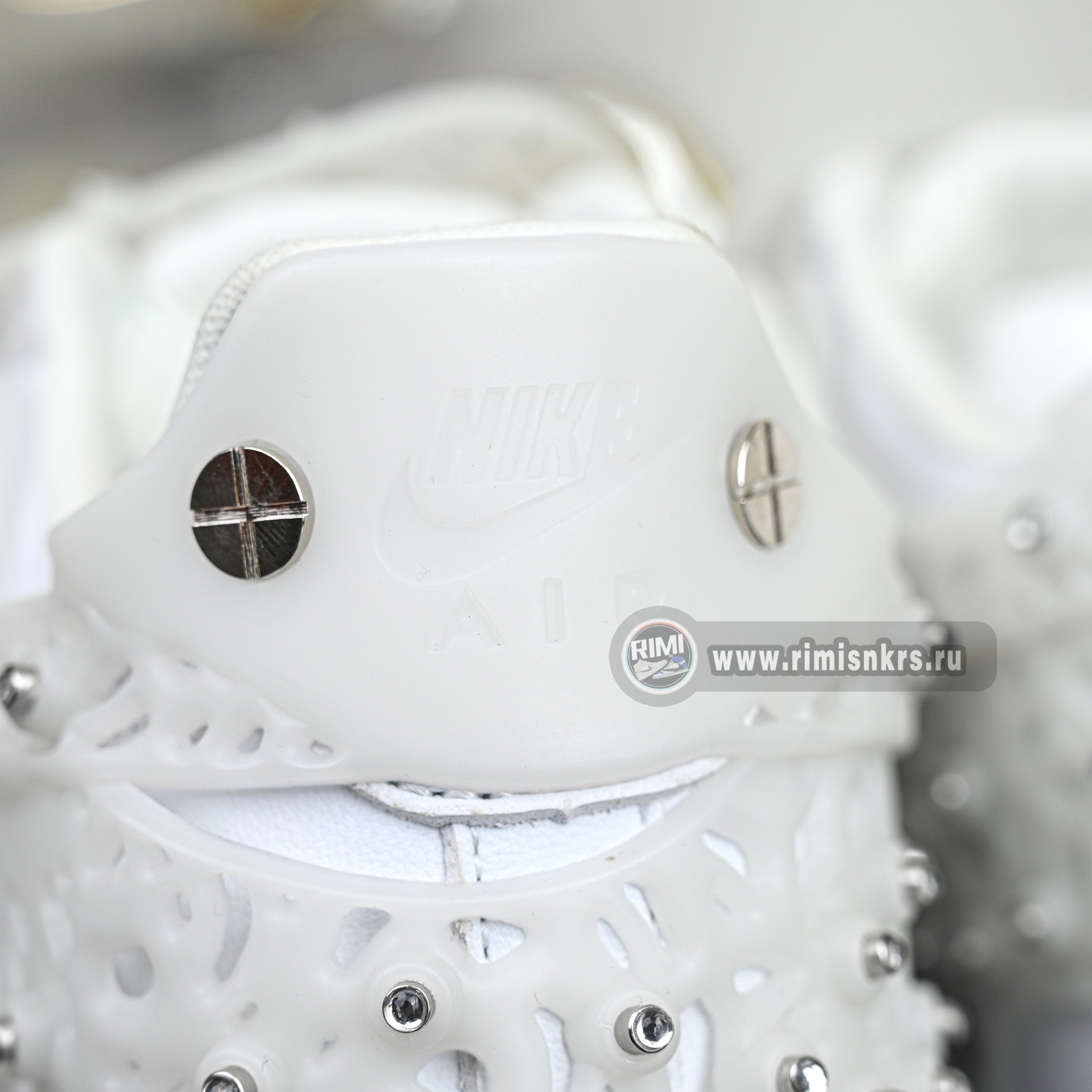 Swarovski X Nike Air Force 1 LXX  CV7668-100