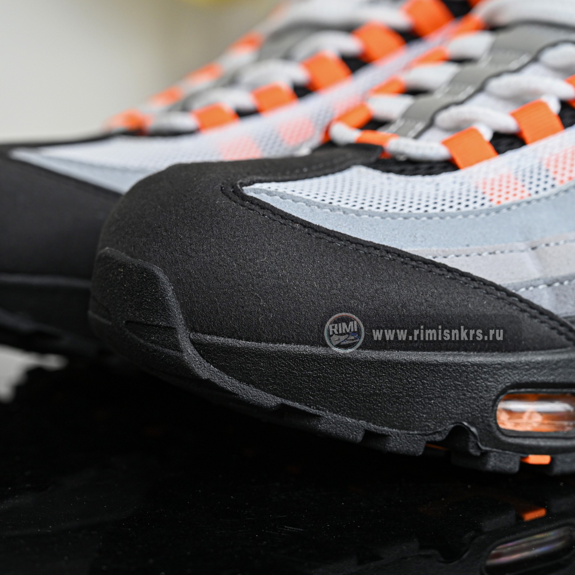 Nike Air Max 95 OG Bright Mandarin  HM4740-101