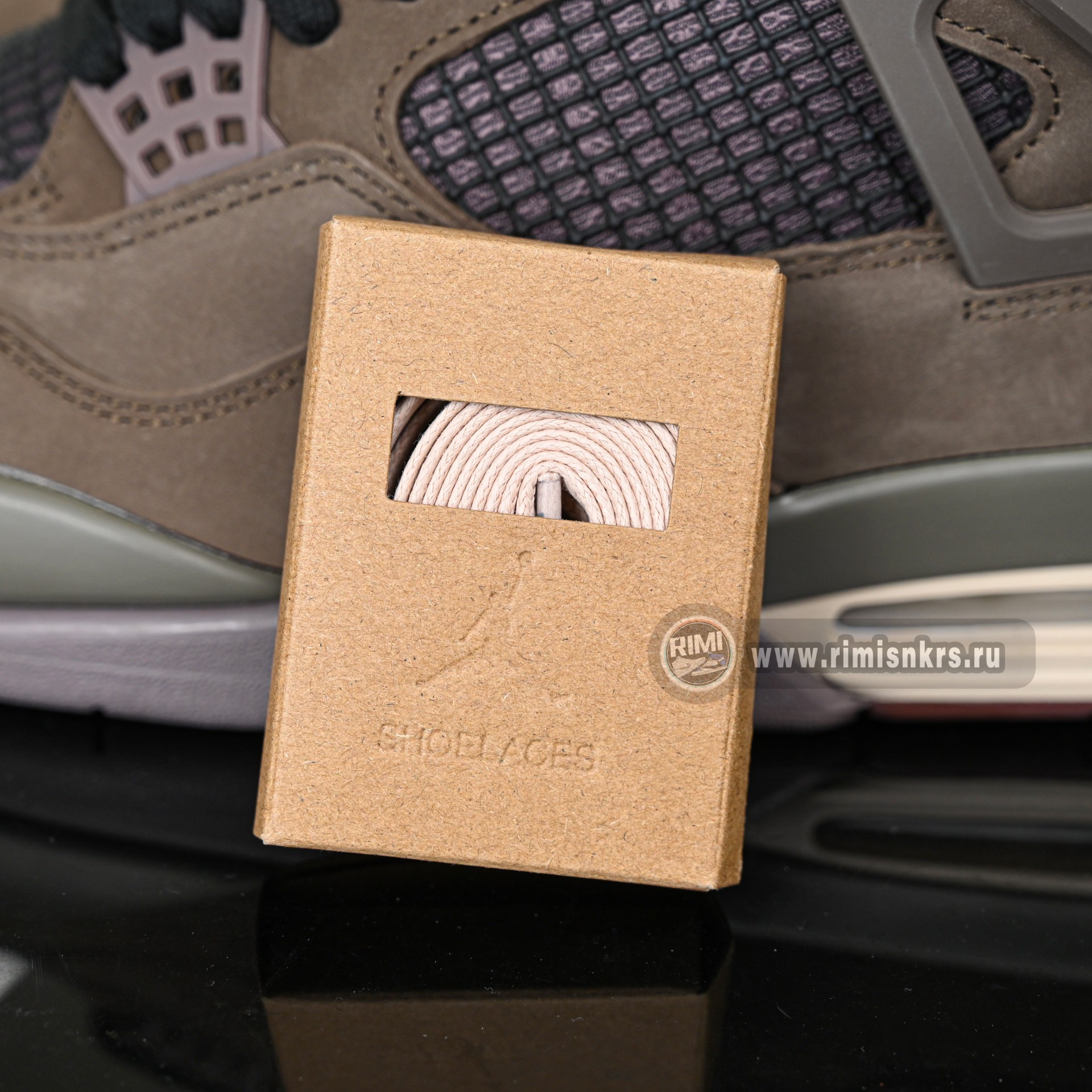 A Ma Maniere x Air Jordan4 Retro SP 
