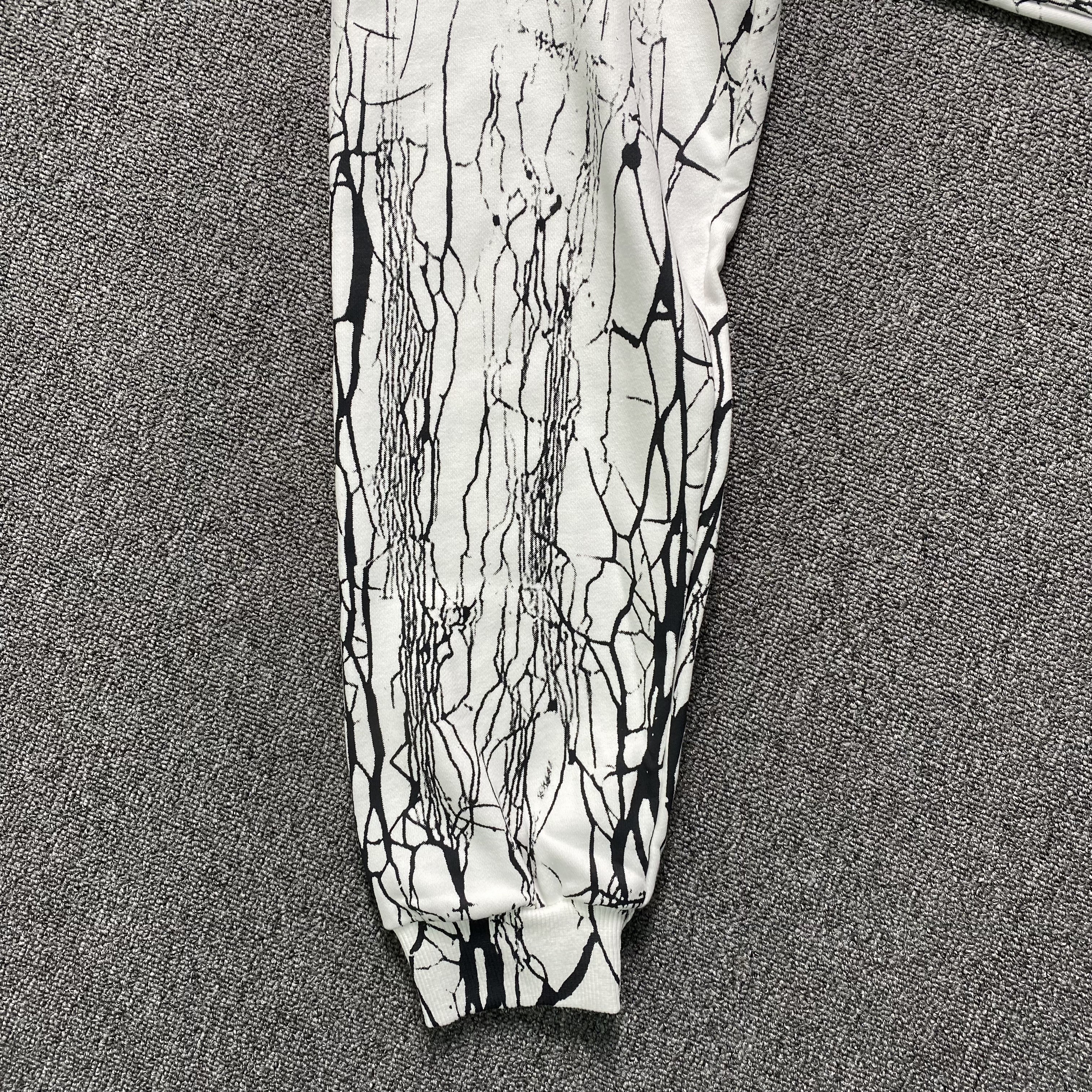 75_158 AMIRI Hoodie