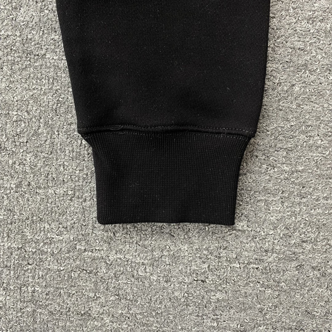 38_210 AMIRI Hoodie