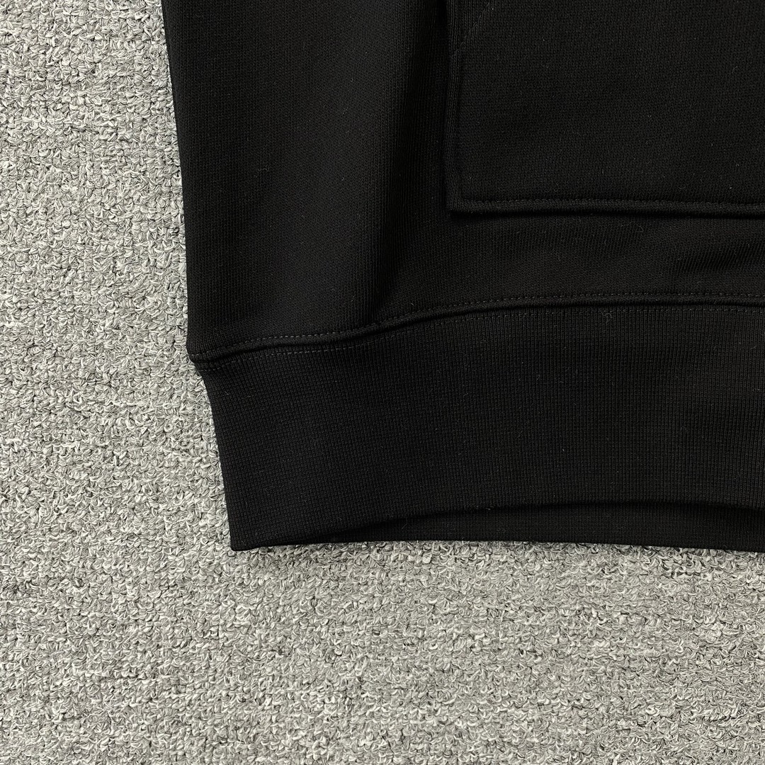 38_210 AMIRI Hoodie