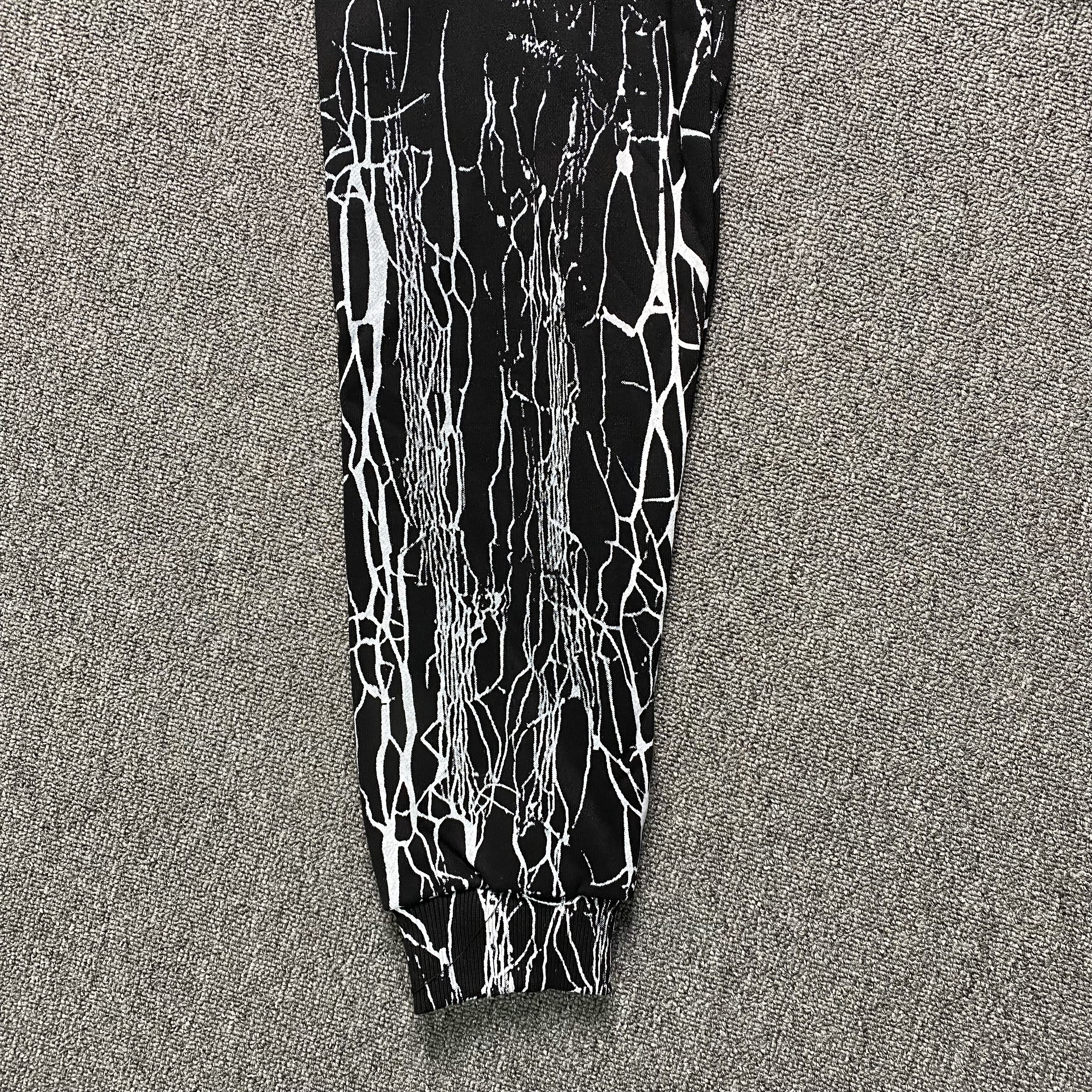 75_158 AMIRI Hoodie