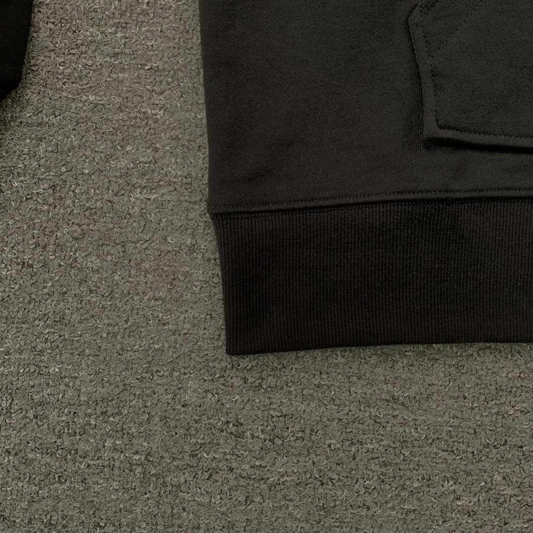 38_248 Amiri Hoodie