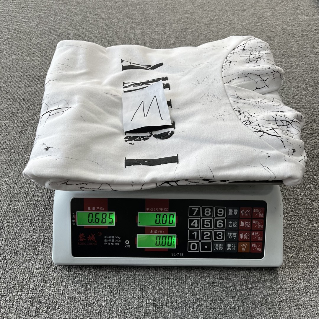 64_160 AMIRI Hoodie