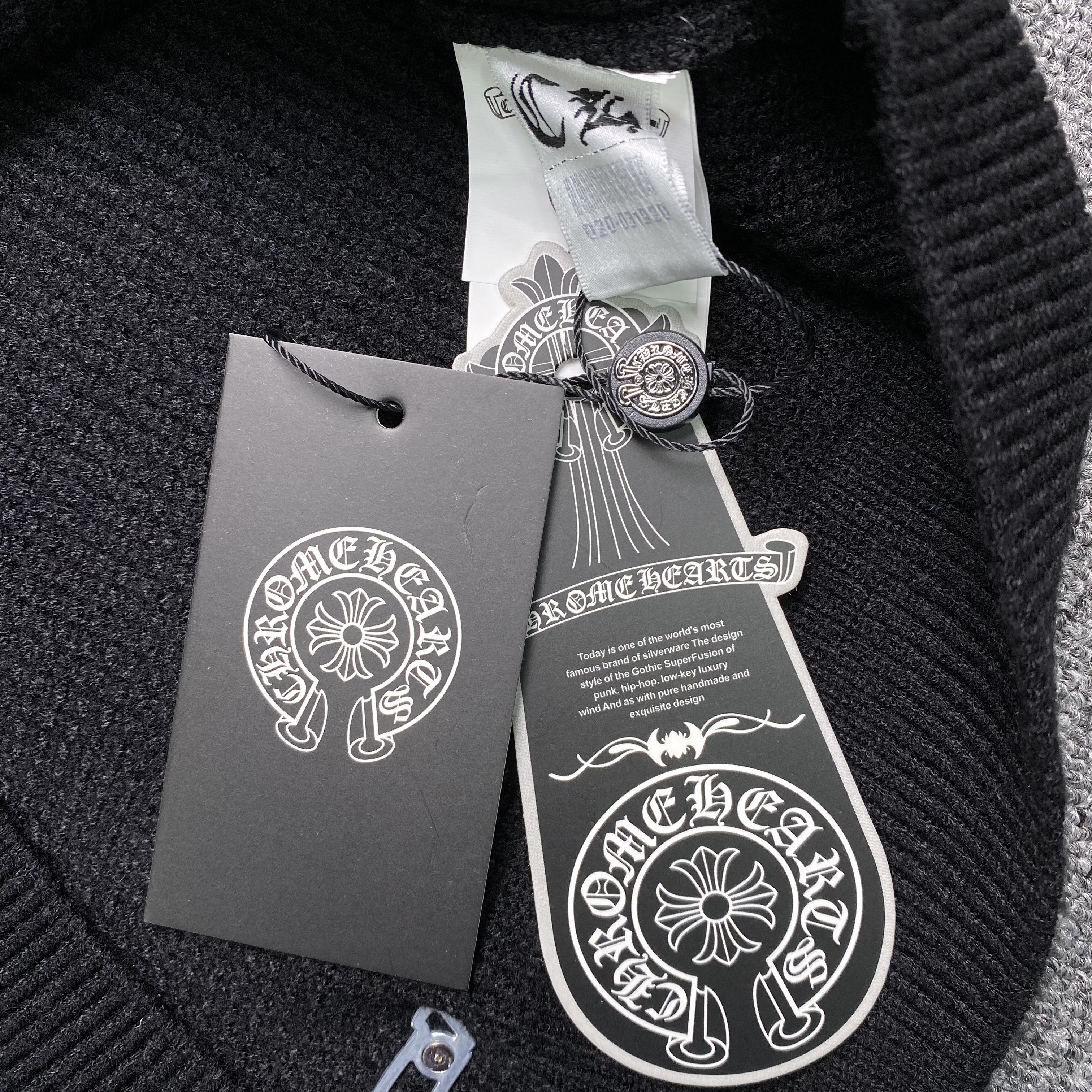 19_168 Chrome Hearts   Sweater