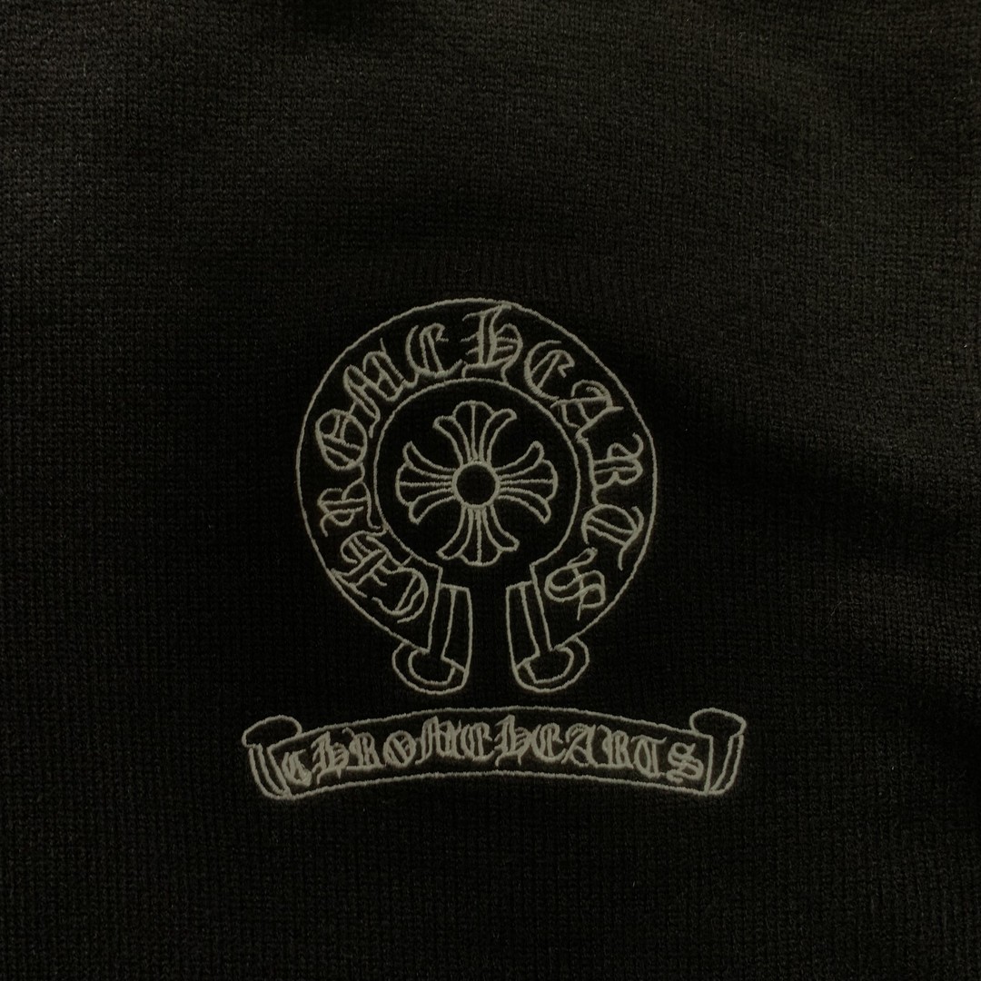 77_ 180 Chrome Hearts  Sweater