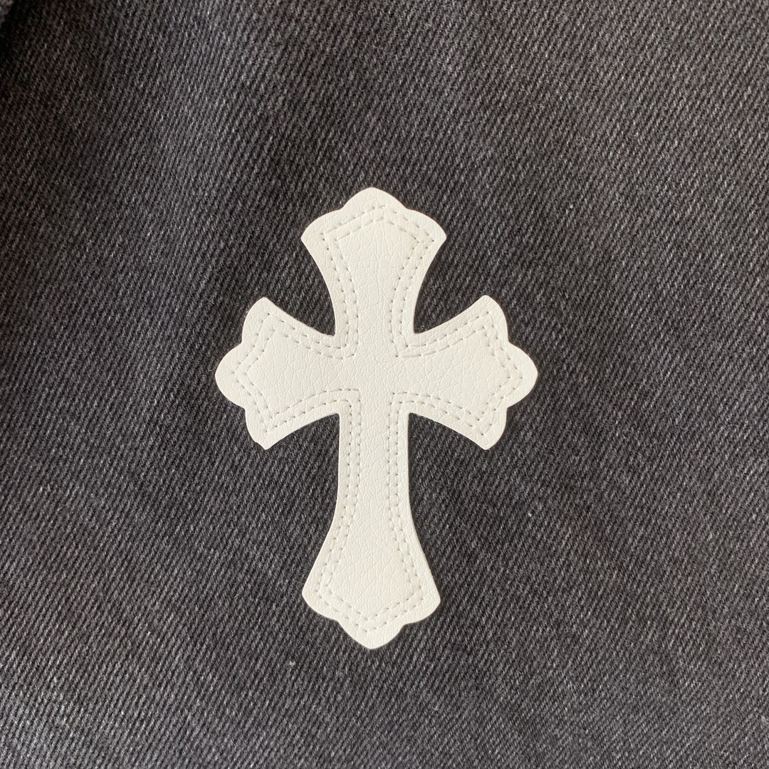 18_208  Chrome Hearts  Pants