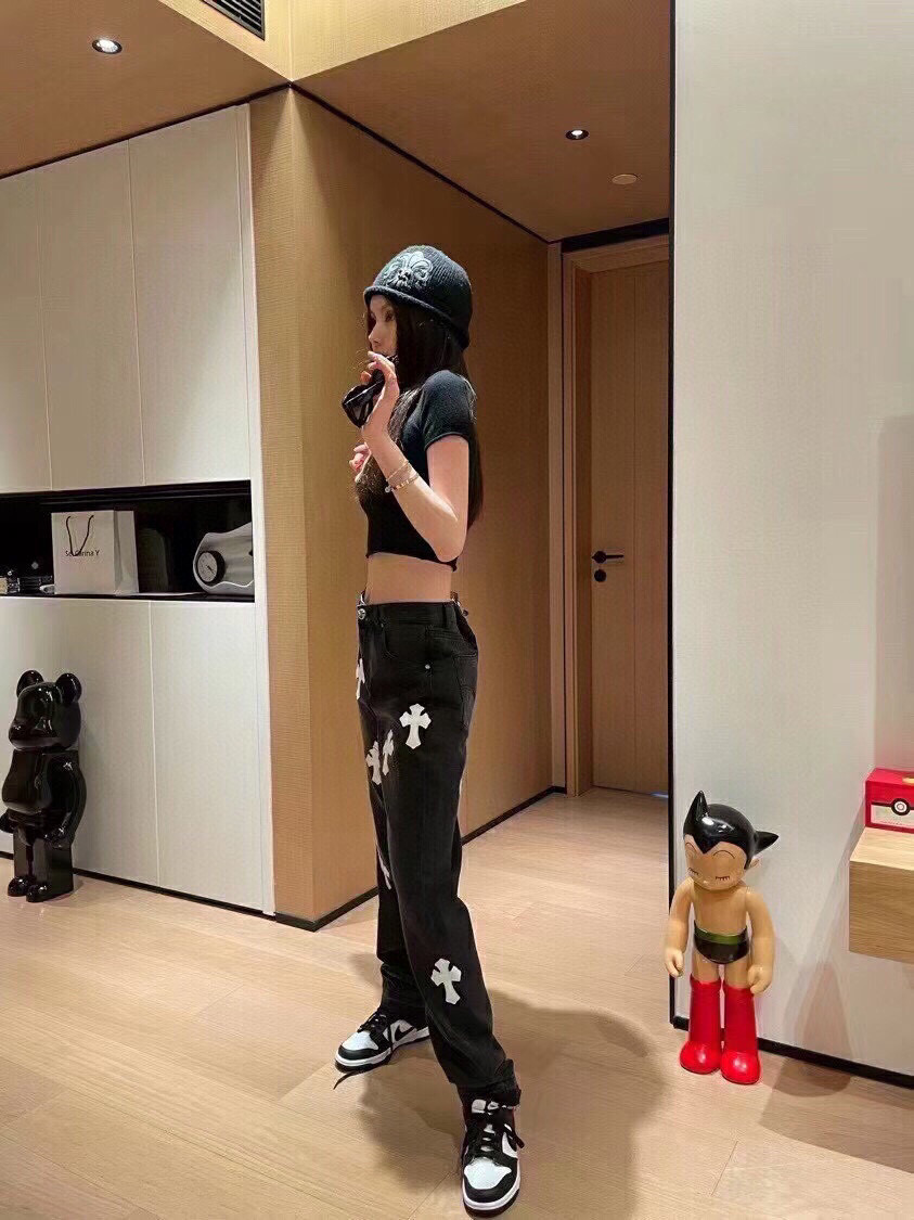 18_208  Chrome Hearts  Pants