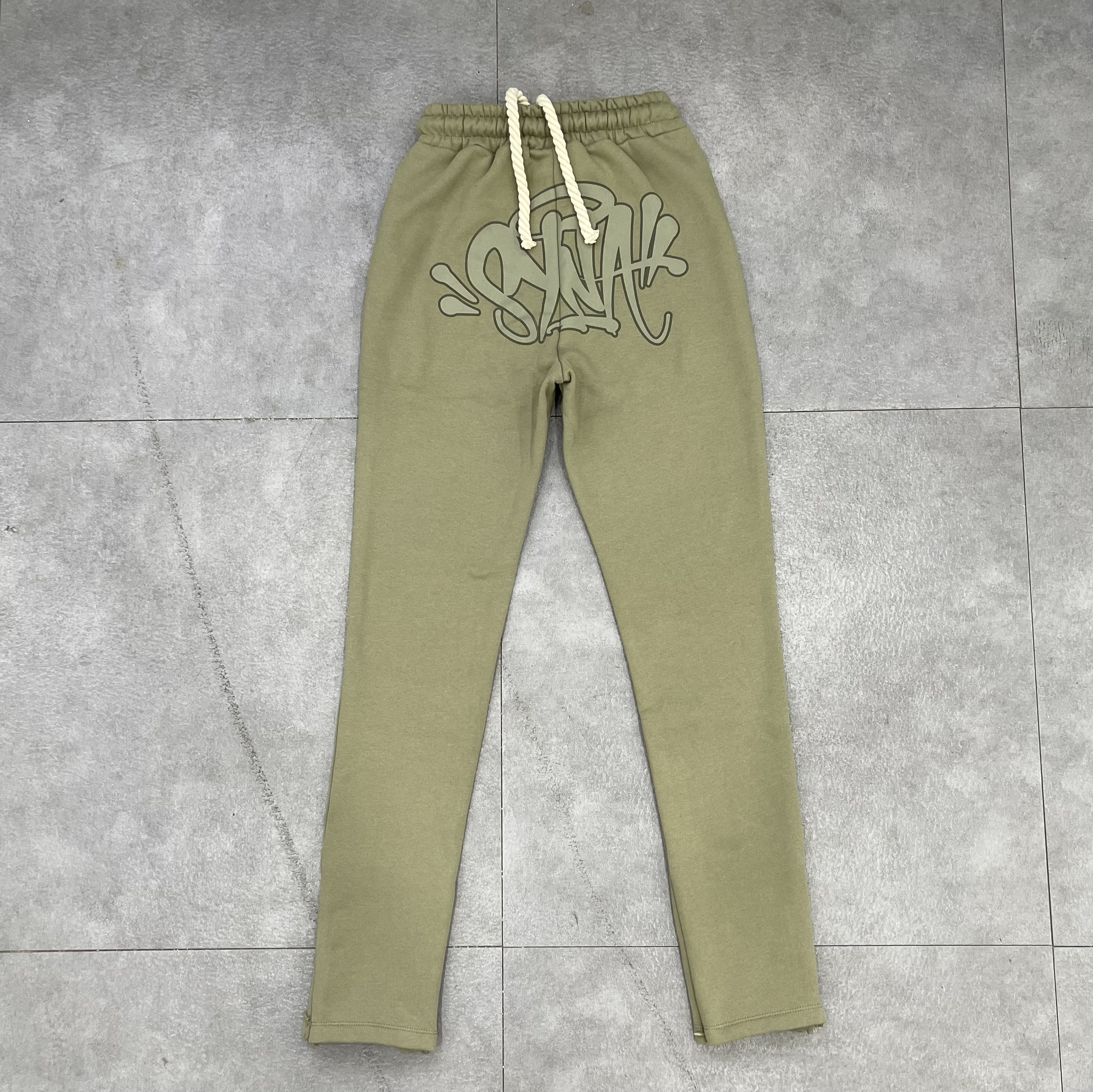 14_Syna World Tracksuit