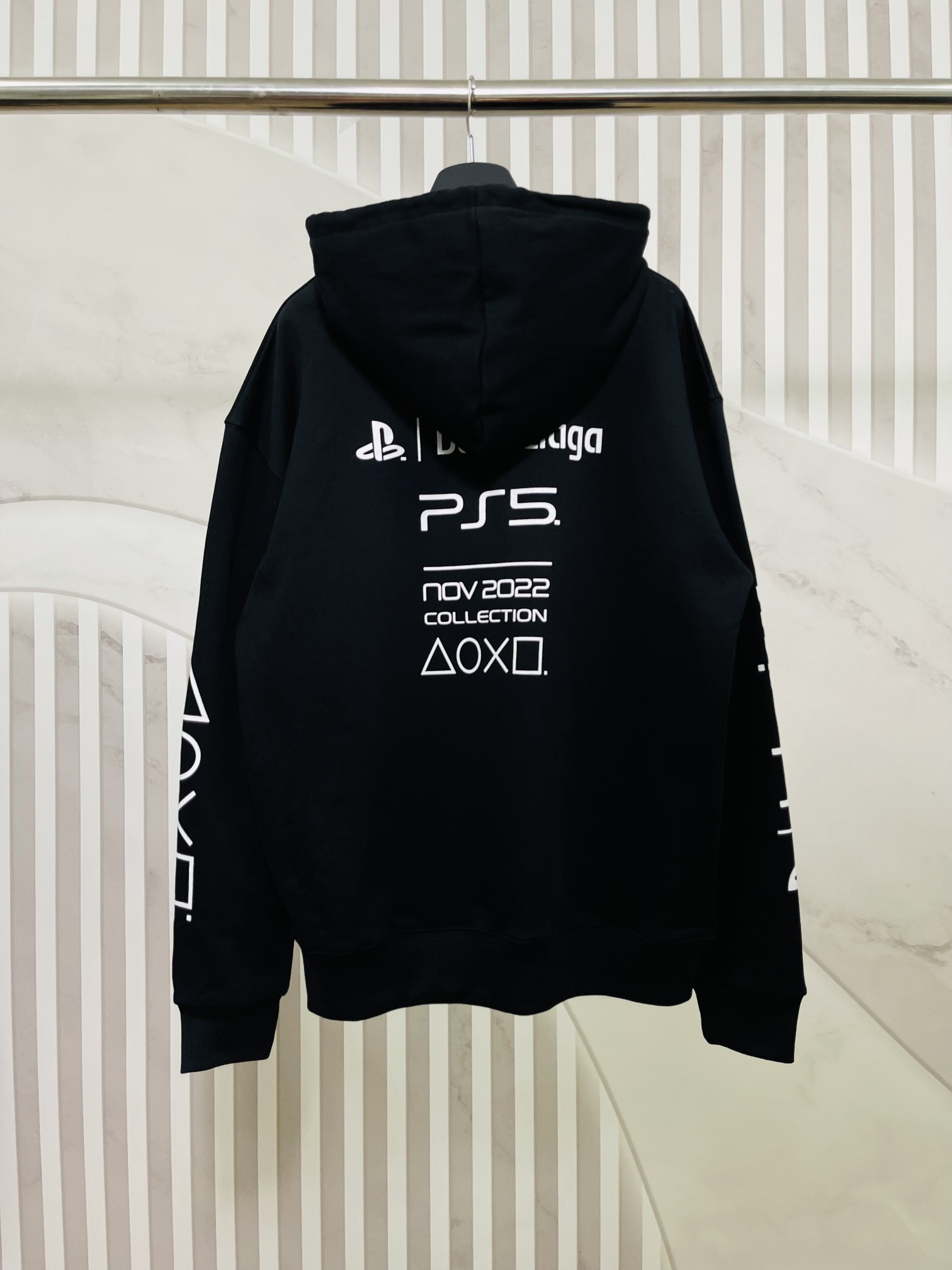 69_Balenciaga Hoodie