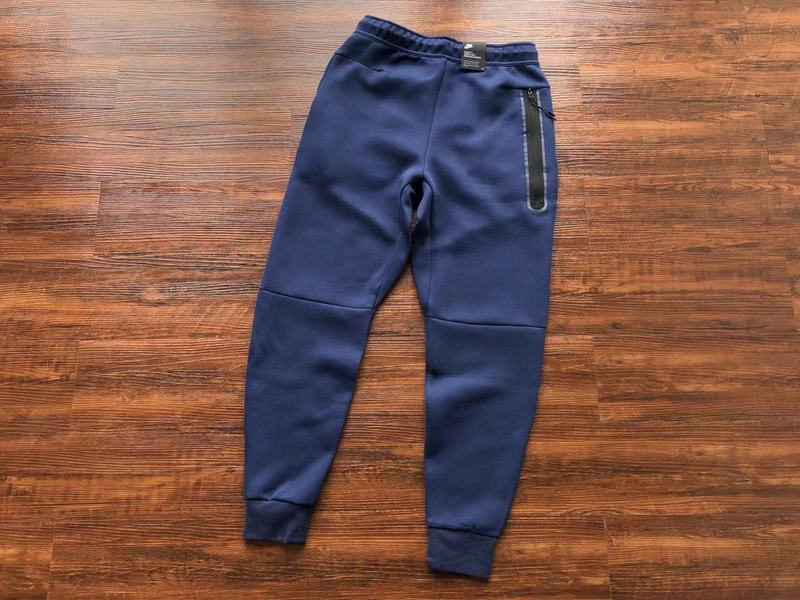 48_Nike Tracksuit