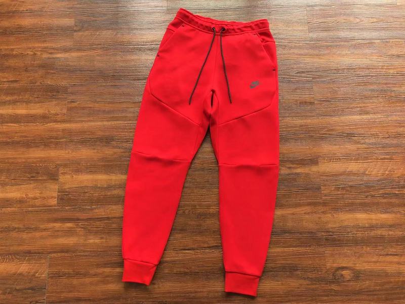 47_Nike Tracksuit