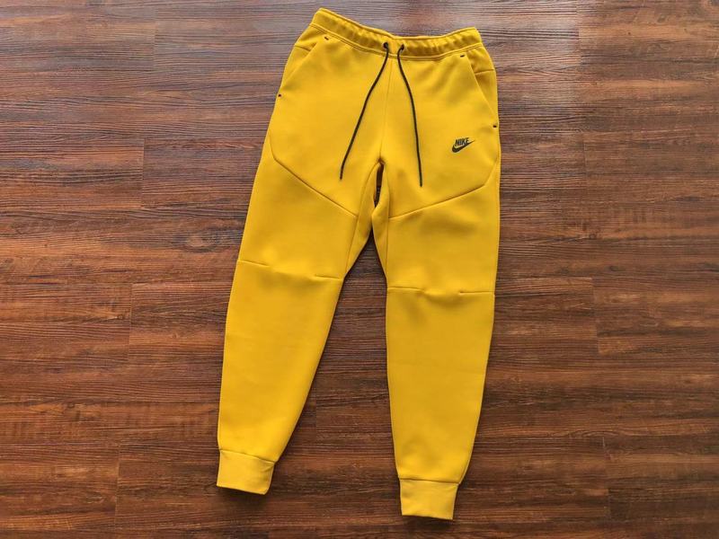 45_Nike Tracksuit