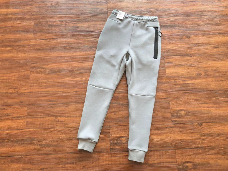 25_Nike Tracksuit