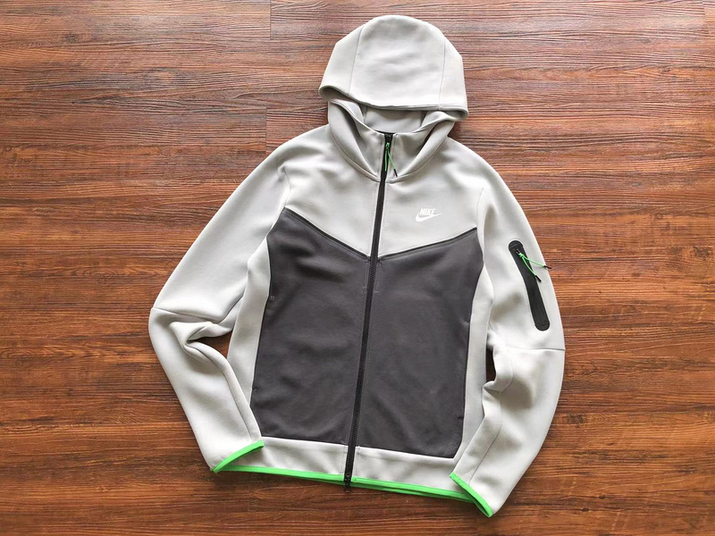 34_Nike Tracksuit