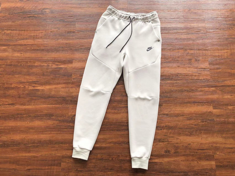 41_Nike Tracksuit