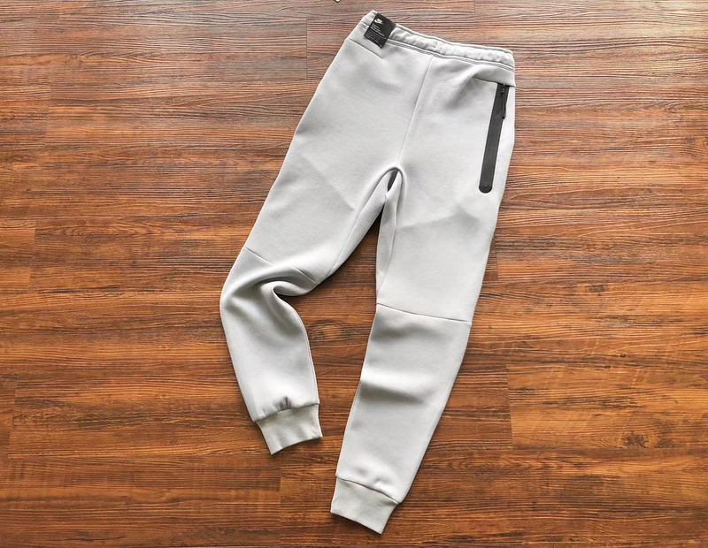 30_Nike Tracksuit