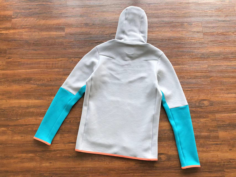 30_Nike Tracksuit