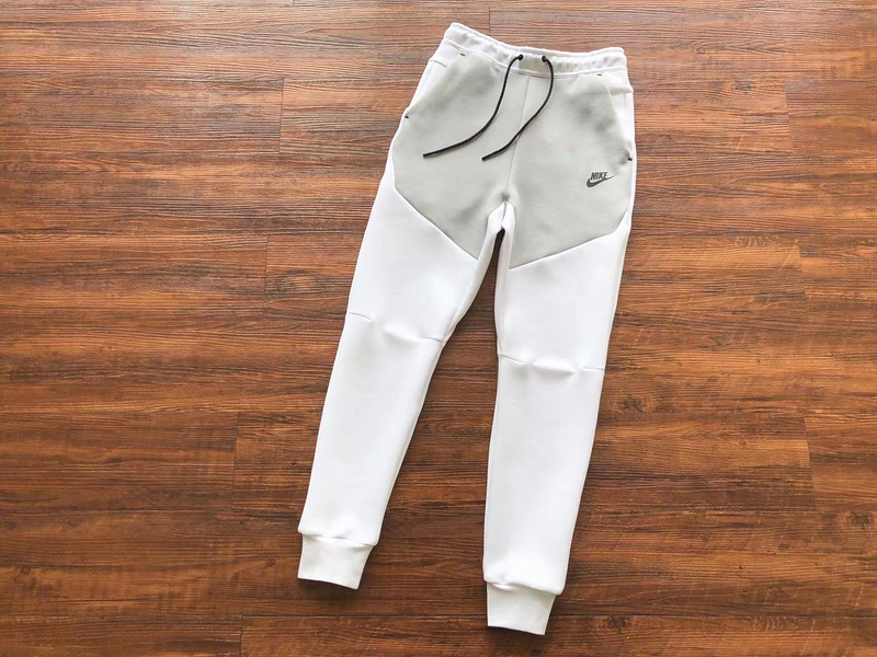 24_Nike Tracksuit