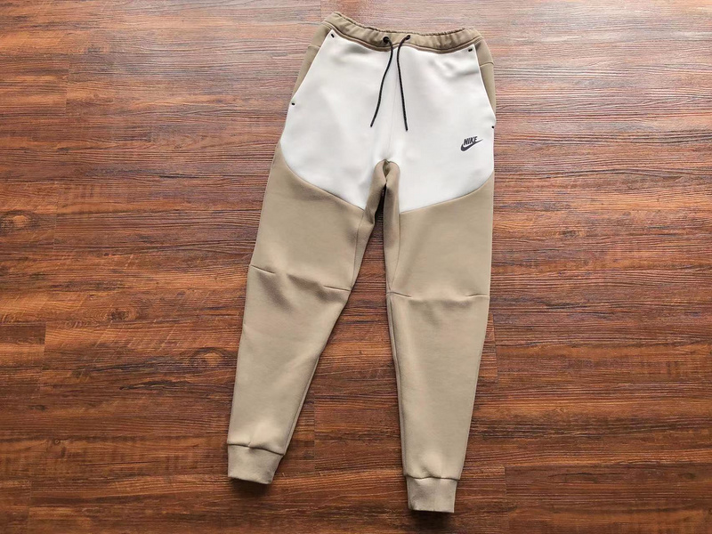38_Nike Tracksuit