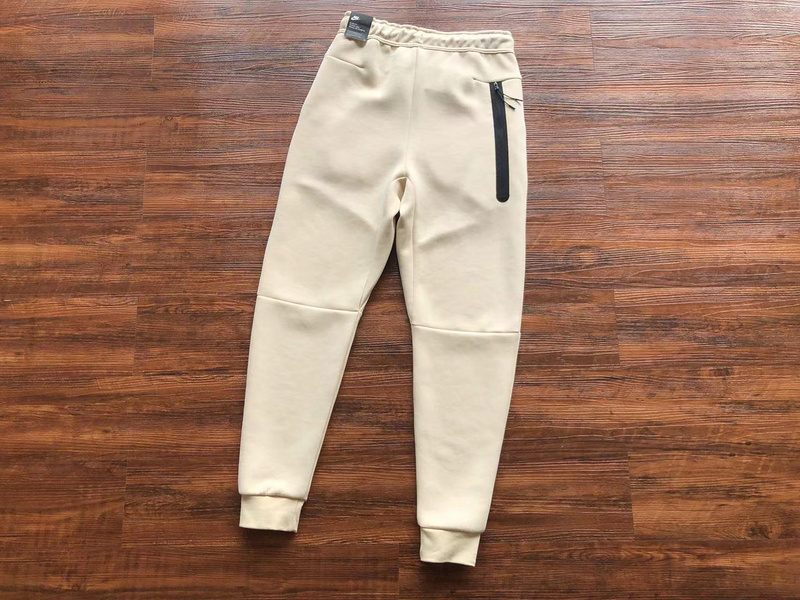 35_Nike Tracksuit