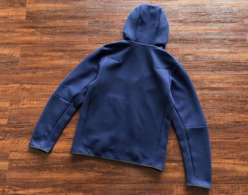 48_Nike Tracksuit