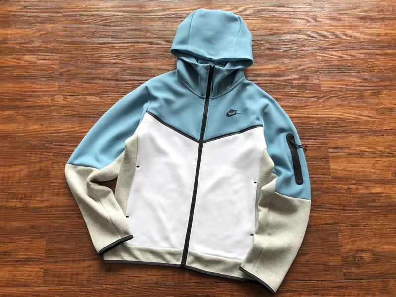 33_Nike Tracksuit