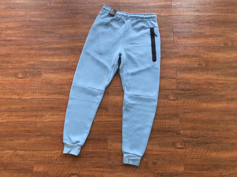 44_Nike Tracksuit