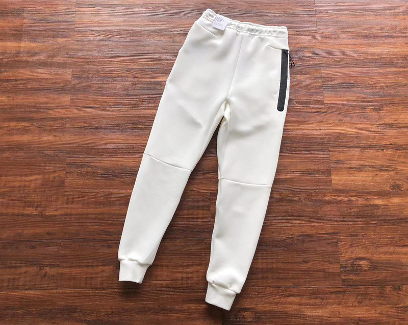 39_Nike Tracksuit