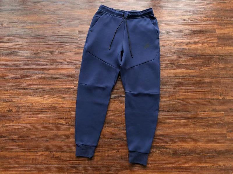 48_Nike Tracksuit