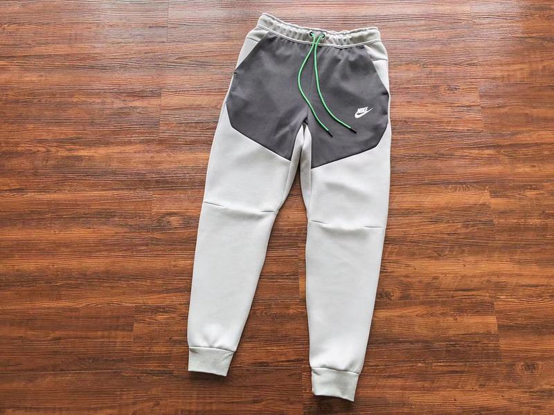 34_Nike Tracksuit