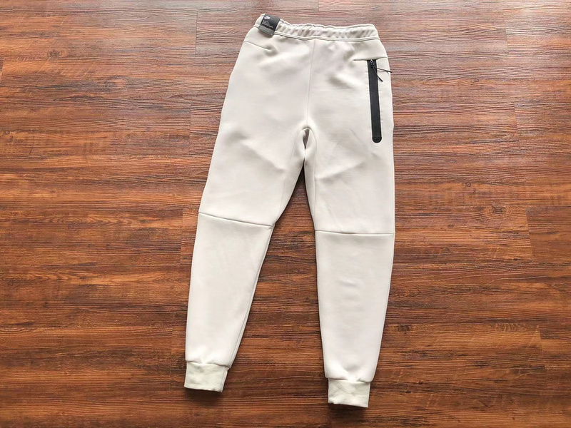 41_Nike Tracksuit