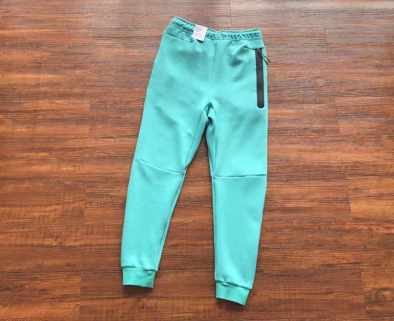 27_Nike Tracksuit