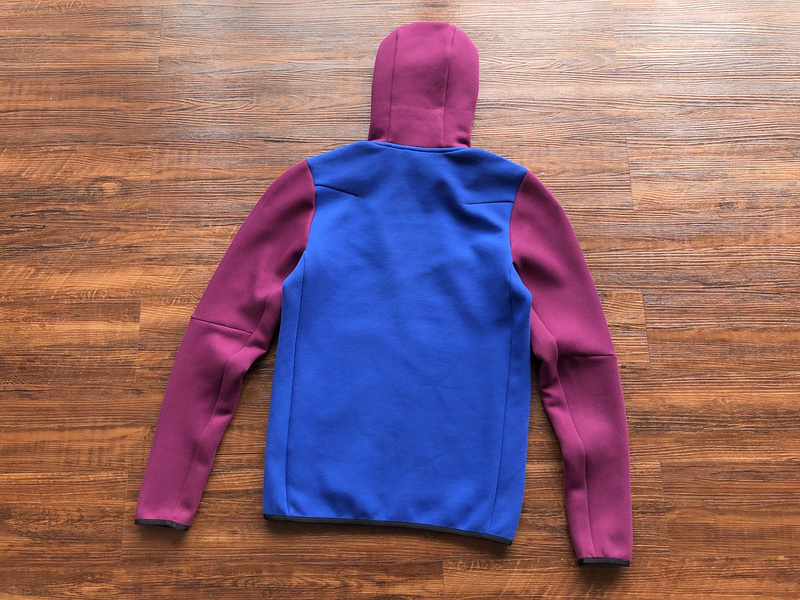 26_Nike Tracksuit