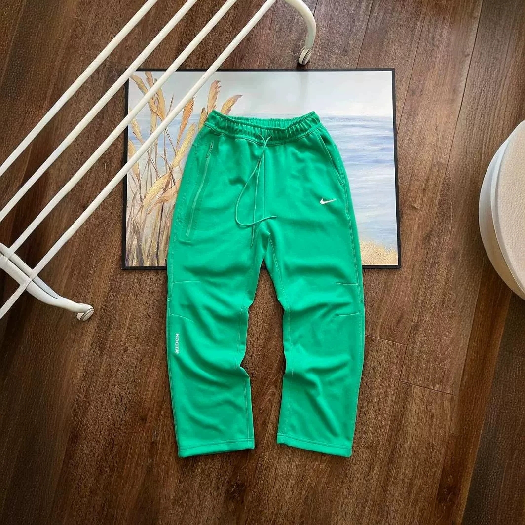 61_Nike Tracksuit