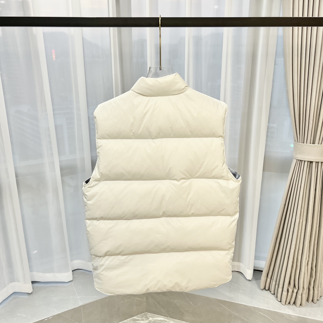 96_Canada Goose Vest