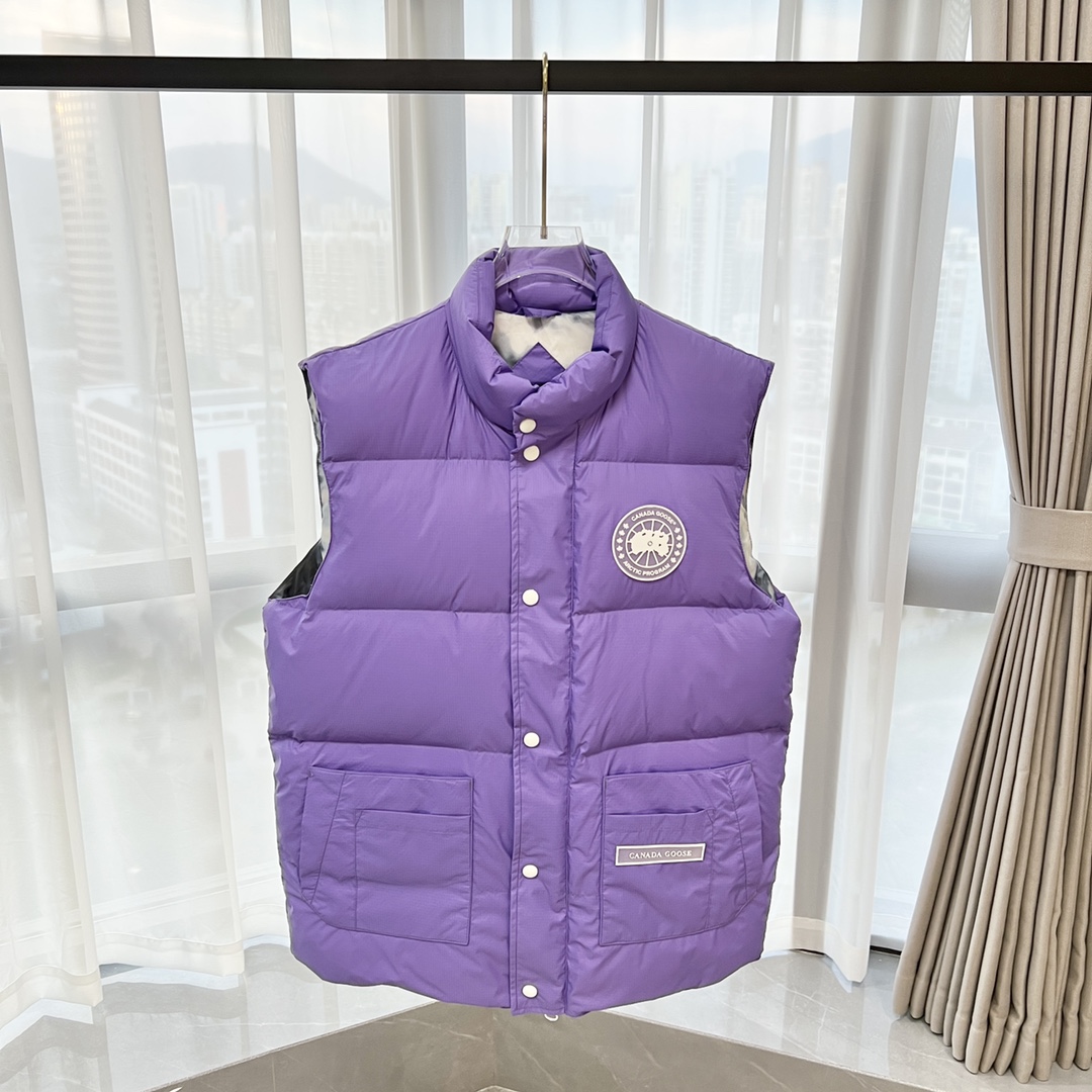 97_Canada Goose Vest