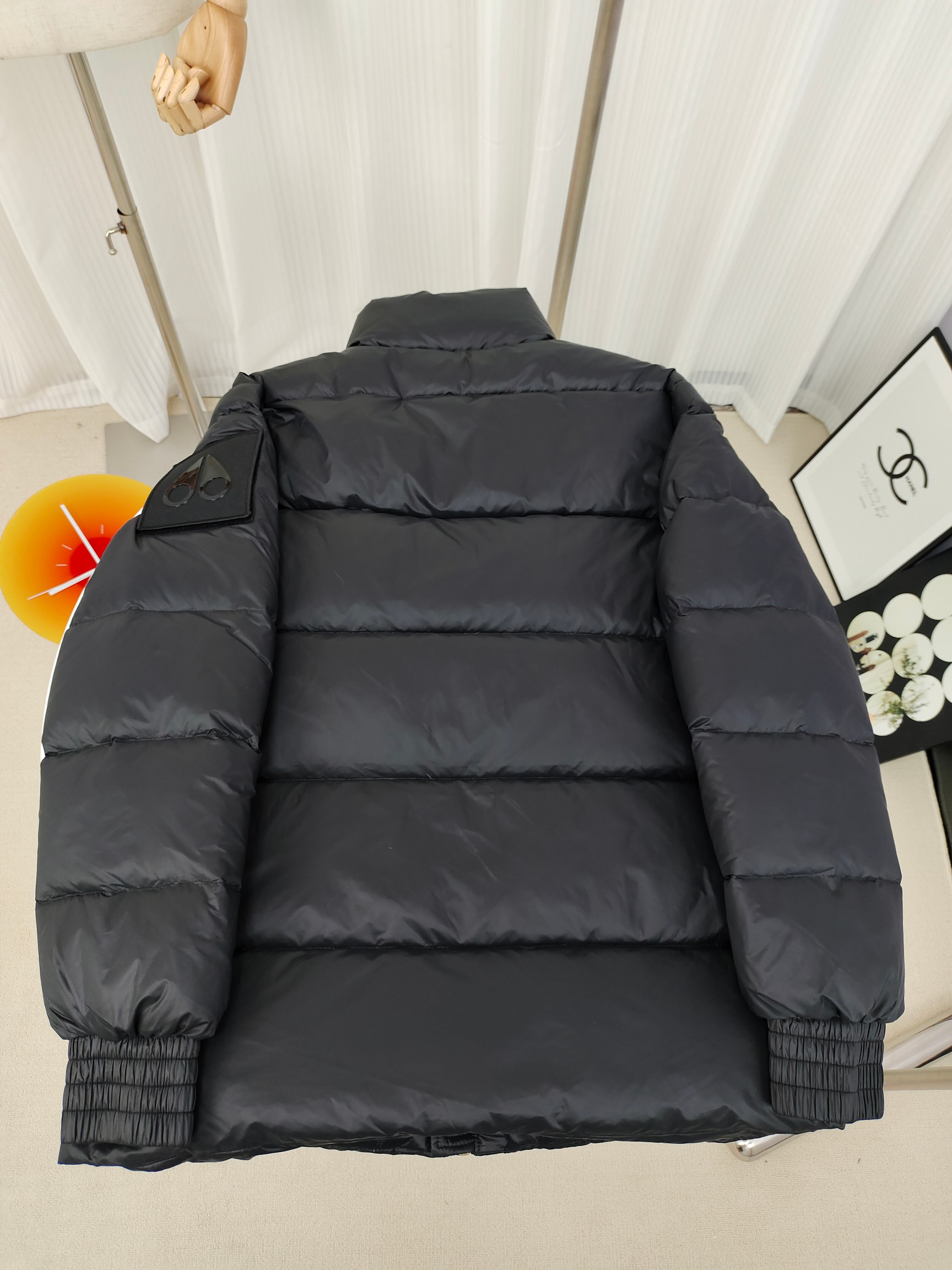 54_MOOSE KNUCKLES Down Jacket