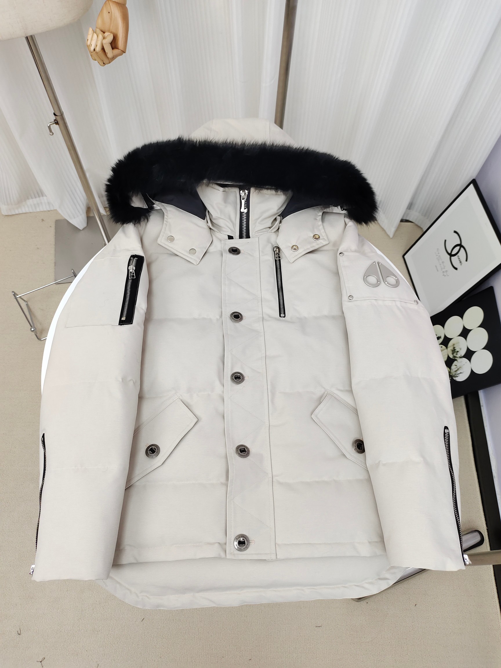 51_MOOSE KNUCKLES Down Jacket