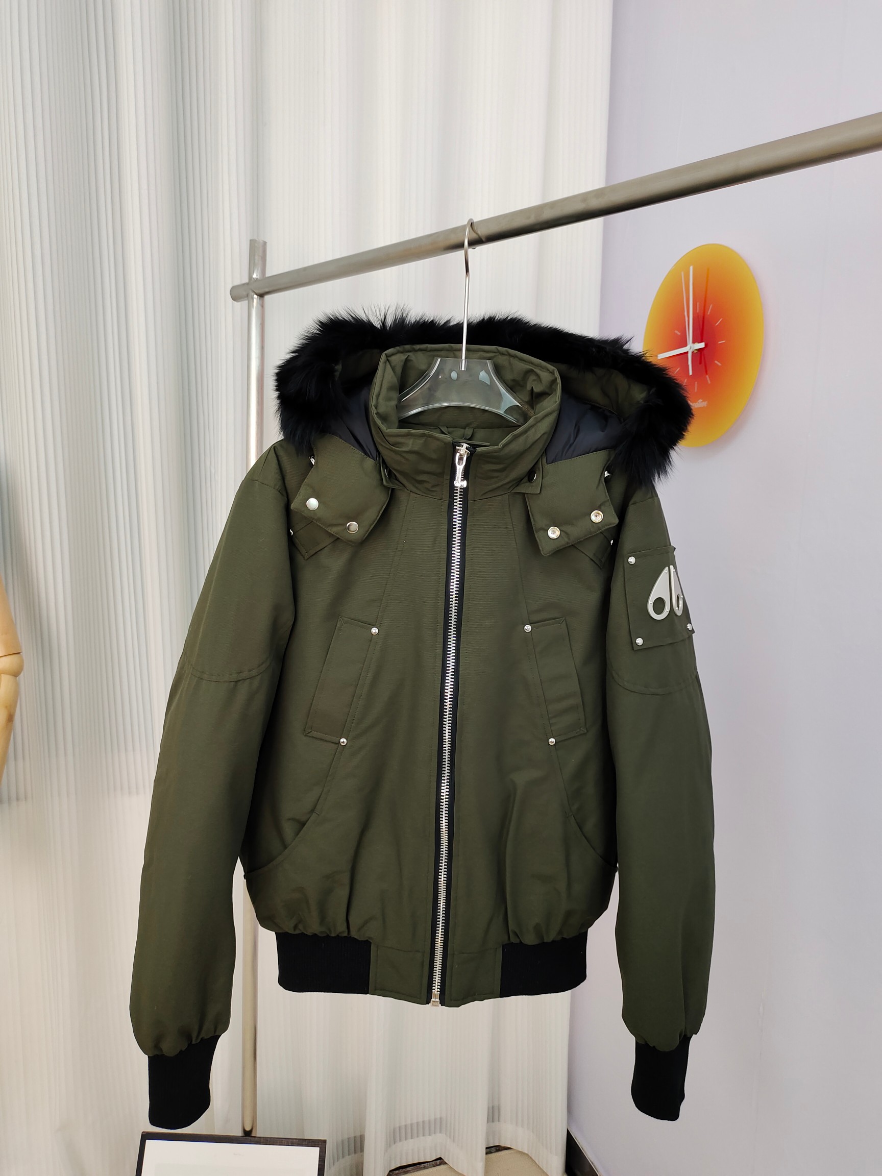 56_MOOSE KNUCKLES Down Jacket