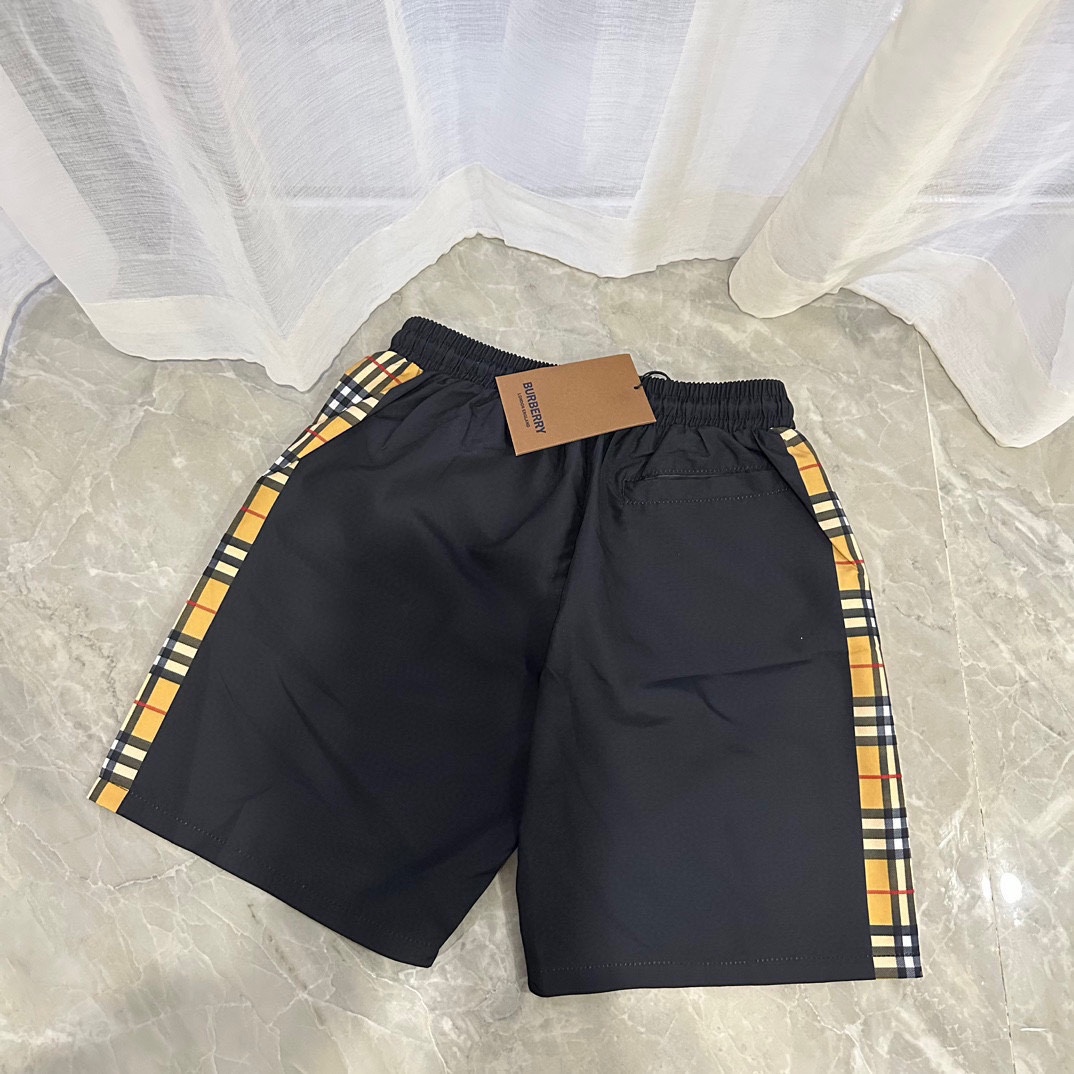 3_Burberry Shorts