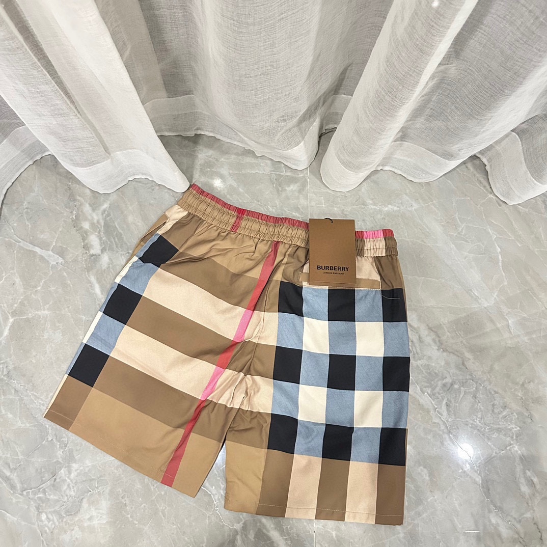 10_Burberry Shorts