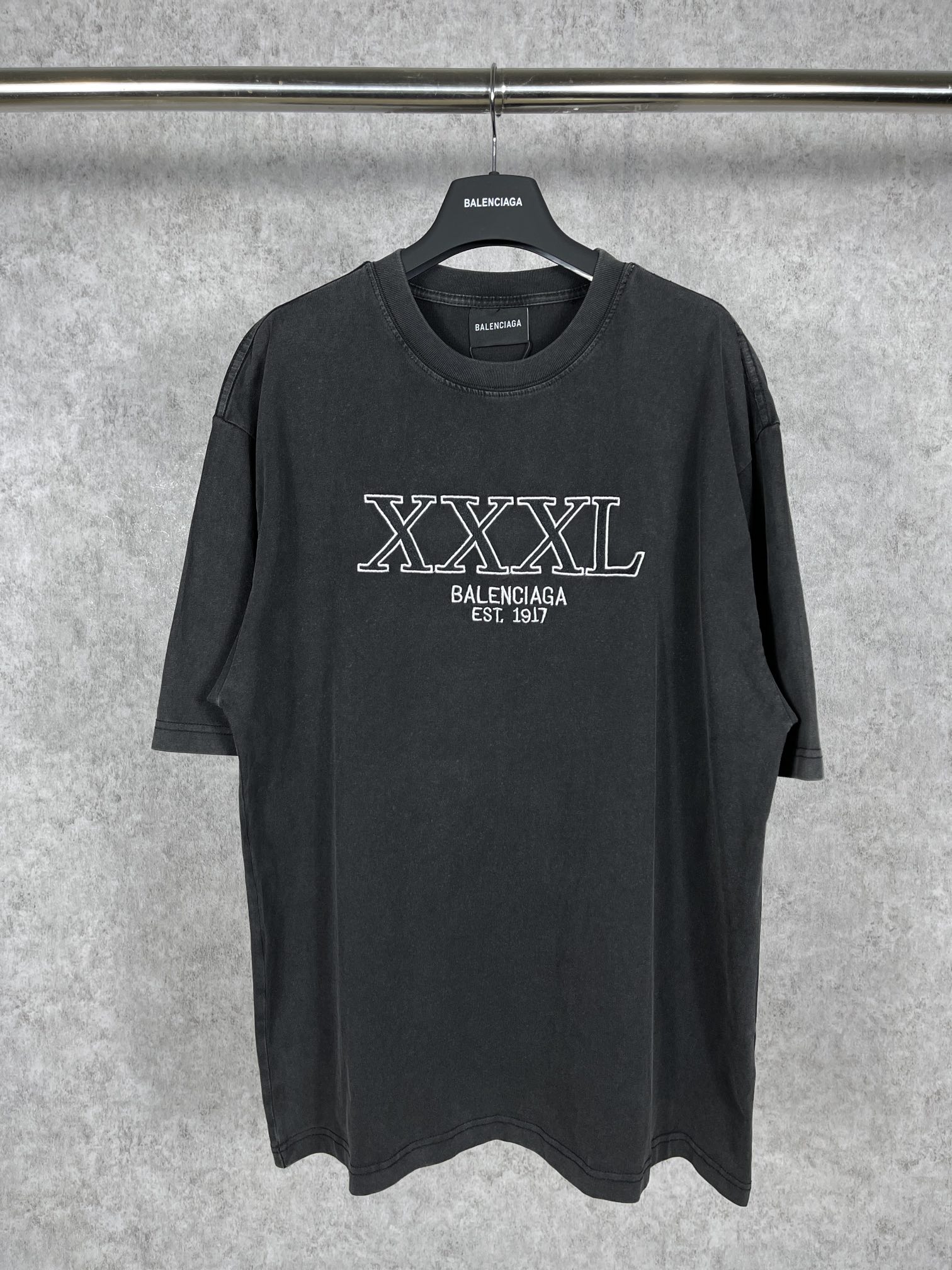 18_Balenciaga T-shirt