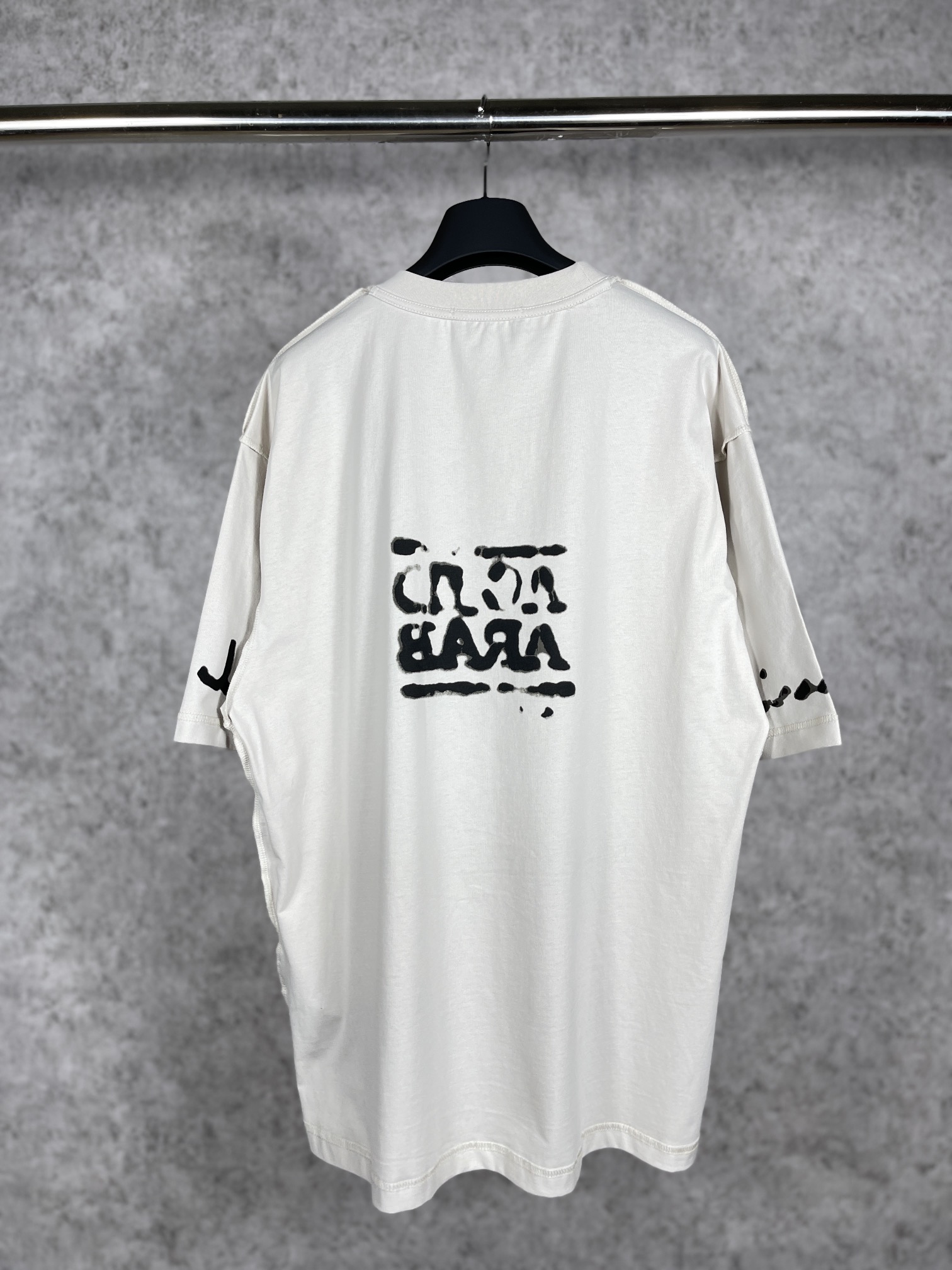 13_Balenciaga T-shirt