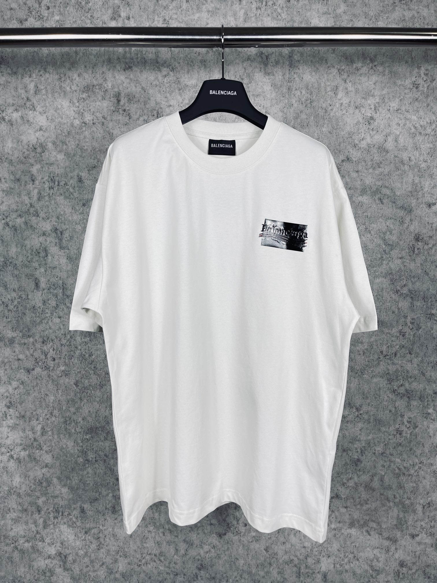 15_Balenciaga T-shirt
